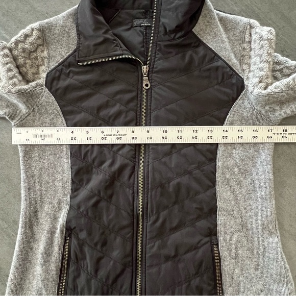 PrAna Zinnia Recycled Wool Blend Black Quilted Full Zip Jacket Womens Size Small - Picture 8 of 8